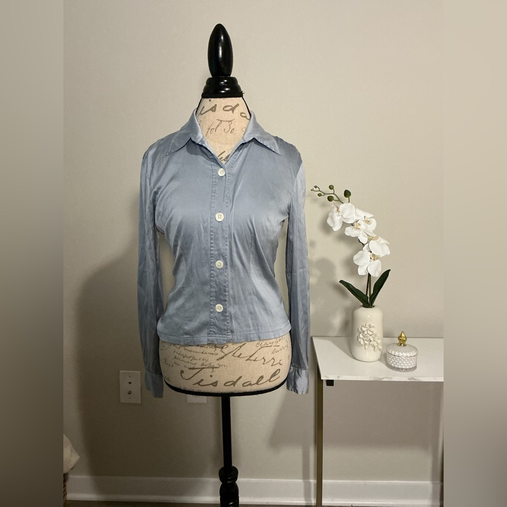 Banana Republic Women's Blue Button-Up Shirt - Picture 2 of 6